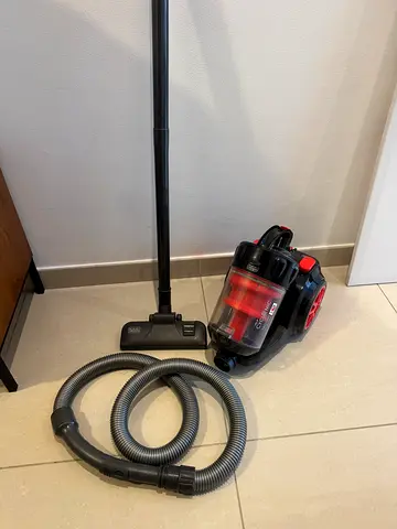 Black + Decker vacuum cleaner - good working condition
