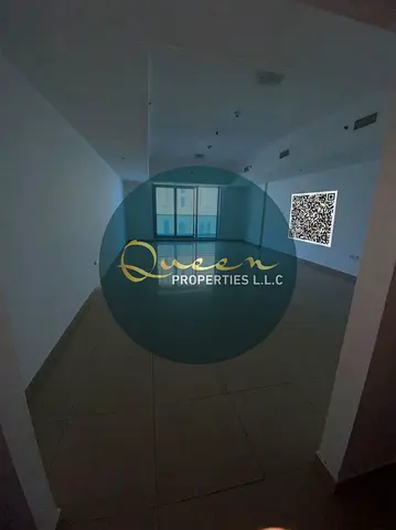 مساحة كبيرة / موقع مميز وحيوي / قريب من الخدمات والمرافق