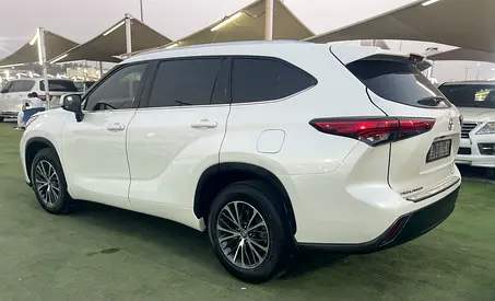 صورة 10 لـ 2020 Toyota HIGHLANDER