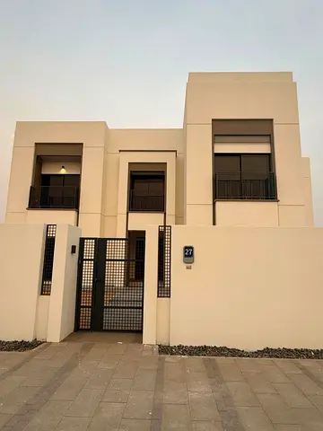 Single Row-Middle | Villa 6BR+Maid | Ready To Move