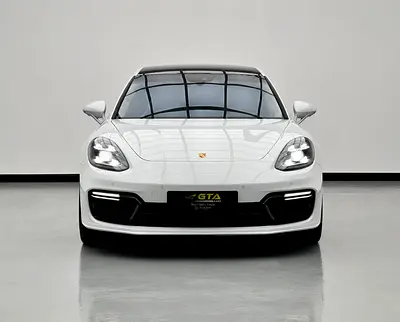 صورة 2 لـ 2018 Porsche PANAMERA