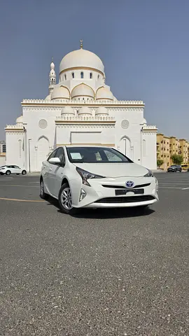 صورة 2 لـ 2017 Toyota PRIUS