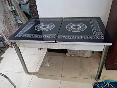 Extendable dining table without chair and tampered glass - good condition