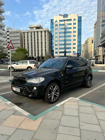 BMW X5 4.4i 2010 GCC Specs - Well Maintained