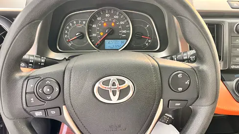 صورة 14 لـ 2015 Toyota RAV 4