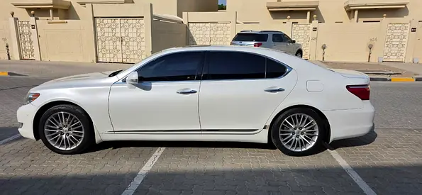صورة 14 لـ 2012 Lexus LS-SERIES