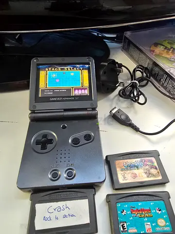 Game Boy Advance SP (101) bright backlight edition