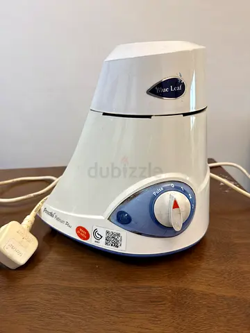 Preeti Blue Leaf Mixer and Grinder