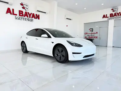 تيسلا موديل 3 ستاندرد Tesla Model 3 Standard ابيض / اسود 2021 (خليجي)