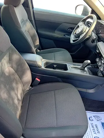 صورة 7 لـ 2025 Nissan KICKS
