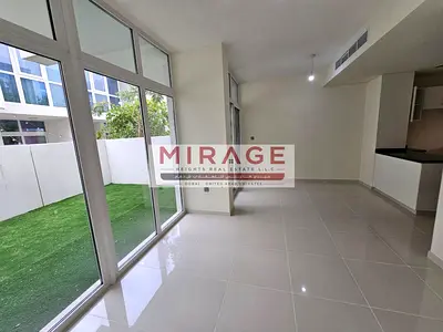 Spacious & Well-Maintained | 3BR Middle Unit | Back-to-Back