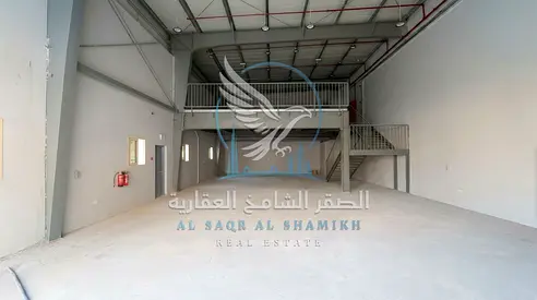 مستودع جديد للإيجار في الصناعية 13 | 3,750 قدم | 35 KW