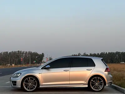 صورة 7 لـ 2017 Volkswagen GOLF R