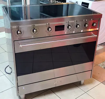 SMEG induction cooker 90 cm freestanding latest model