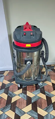 Stainless Steel Wet/Dry Vacuum Cleaner - Heavy Duty, Used