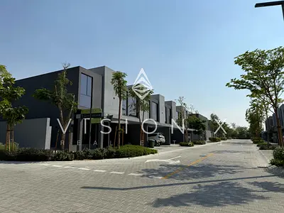 Elegant Design | Family-Friendly | Ready Townhouse