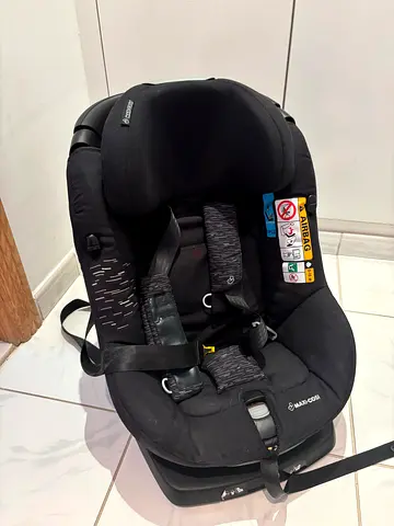 Maxi Cosi carseat babychair