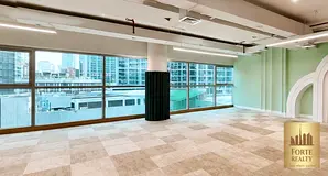 MODERN LAYOUT | PRIME BUSINESS LOCATION