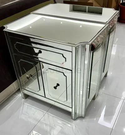 Mirrored 2-Drawer Bedside Table / Nightstand - Excellent Condition