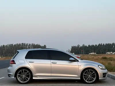 صورة 6 لـ 2017 Volkswagen GOLF R