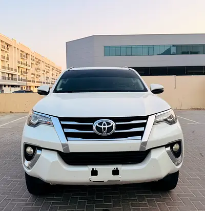 Toyota Fortuner VXR 2020 V6 GCC Original Paint Good Condition
