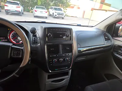 صورة 8 لـ 2013 Dodge CARAVAN