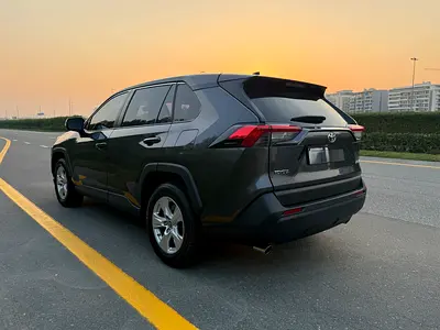 2021 Toyota RAV 4 — фото 6
