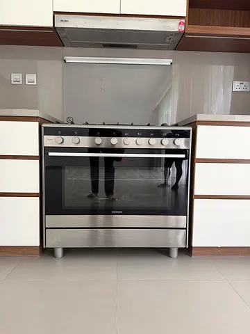 Siemens Stainless steel freestanding gas oven and cooker - good condition