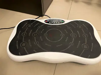 Vibration Plate Exercise Machine