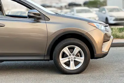 صورة 12 لـ 2015 Toyota RAV 4