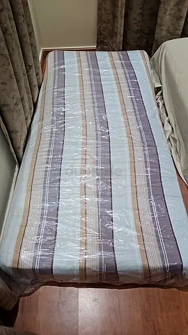 Single Thick Bed Mattress with Removable Plastic Cover 90x188x22cm
