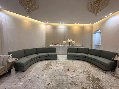 Two Curved 5-Seater Modern Sofa in Light Grey - excellent Condition