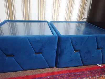 2 small tables perfect condition