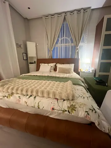 King bed Danube home like new waterproof