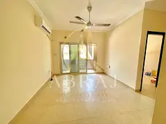No deposit cash//balcony+near park ,bus station