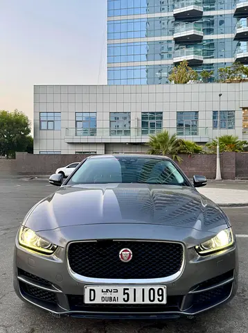 2017 Jaguar XE 照片 3
