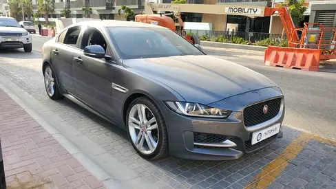 2018 Jaguar XE 照片 2
