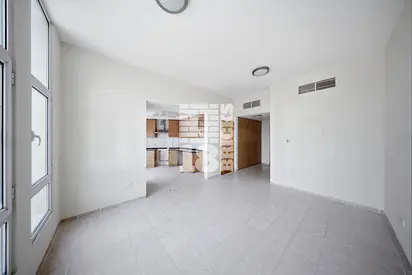 Biggest Studio With Store Opp Metro Station