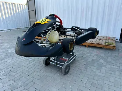 OTK Carlos Sainz 2025 Kart