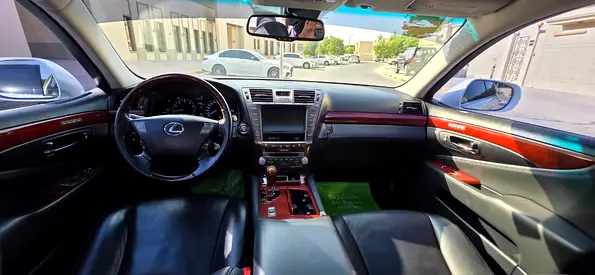 صورة 7 لـ 2012 Lexus LS-SERIES