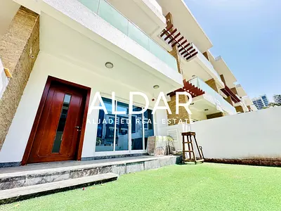 G+2 | Villa Facing | With Elevator | Vacant
