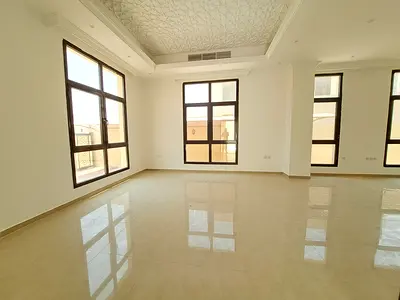 Spacious 5-bedroom villa/,separate majlis/,Maid room/,hoshi sharjah