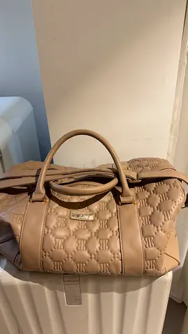 Hand bag