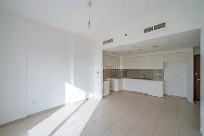 TOWNHOUSE VIEW | AVAILABLE END OF SEPTEMBER