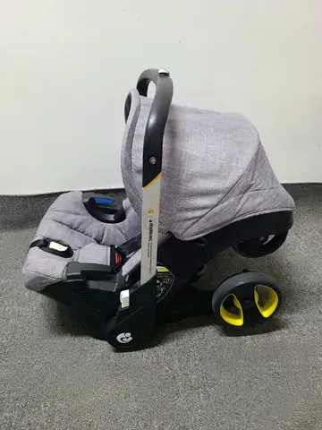 4-in-1 Multifunctional Baby Stroller and infant car seat Good condition