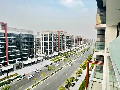 Boulevard View // AC Free Spacious 3-bhk Just 110k Rent 4 Cheques & Kitchen Appliances