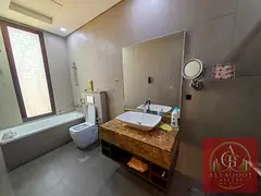 FULLY FURNISHED - ELEGANT 2 BHK - NEWLY UPDRADED - CLOSE TO MOE