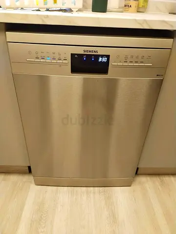 Free delivery Siemens iQ300 digital 3 rack dishwasher - good condition