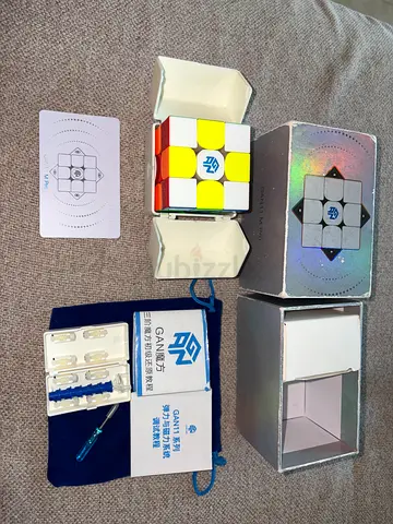 GAN 11 M pro 3x3 Magnetic Speed Cube (with box, tools & extras)