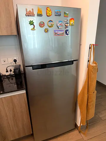 Samsung refrigerator and freezer, excellent condition.
